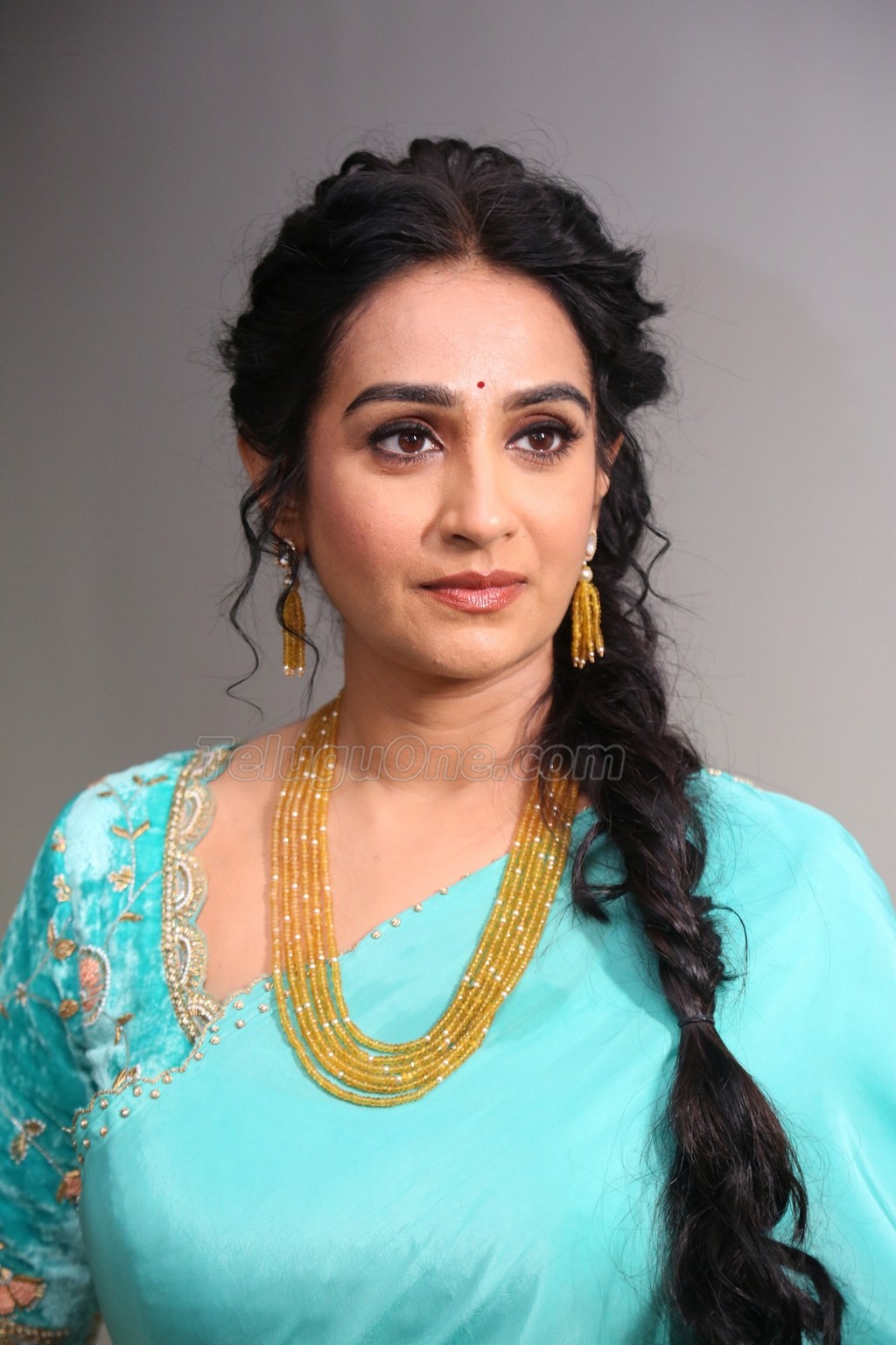 Classic Beauty With a Modern Vibe Laya Shines Again
